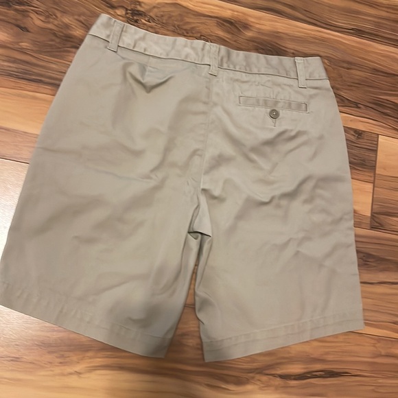 Tan shorts - Picture 2 of 2